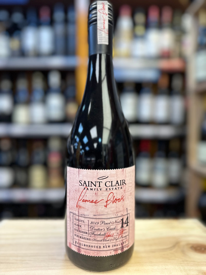 Saint Clair Pioneer Block Pinot Noir 75cl